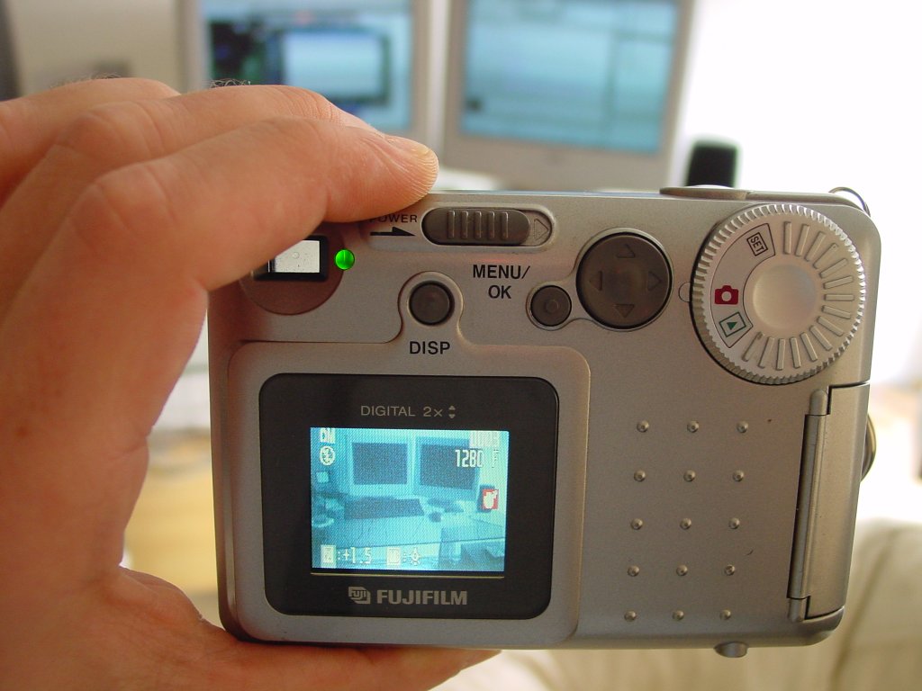 how-to turn a digital camera into an IR-camera :: projects :: geek ...